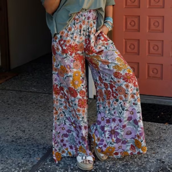 Three Bird Nest Floral Wide-Leg Pants - Picture 3 of 5